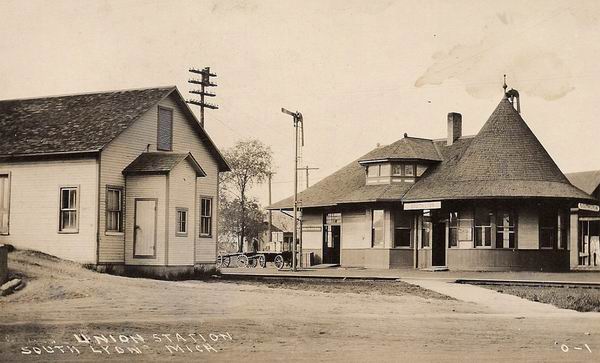 South Lyon Depot (newer photo)